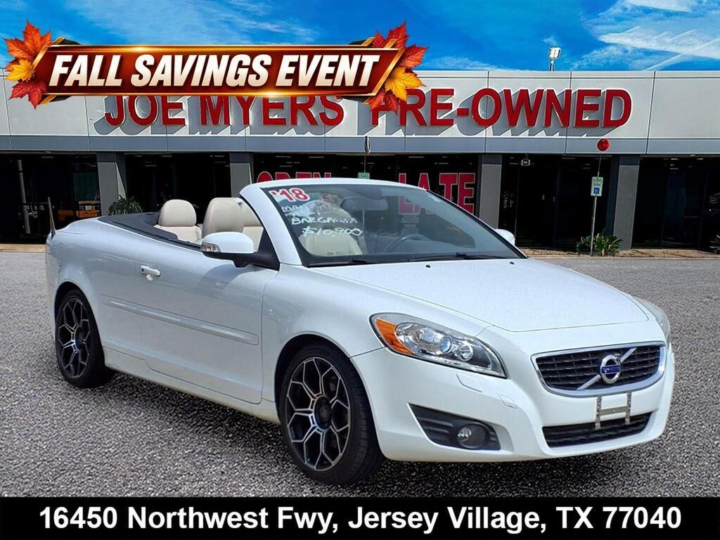 2011 VOLVO C70
