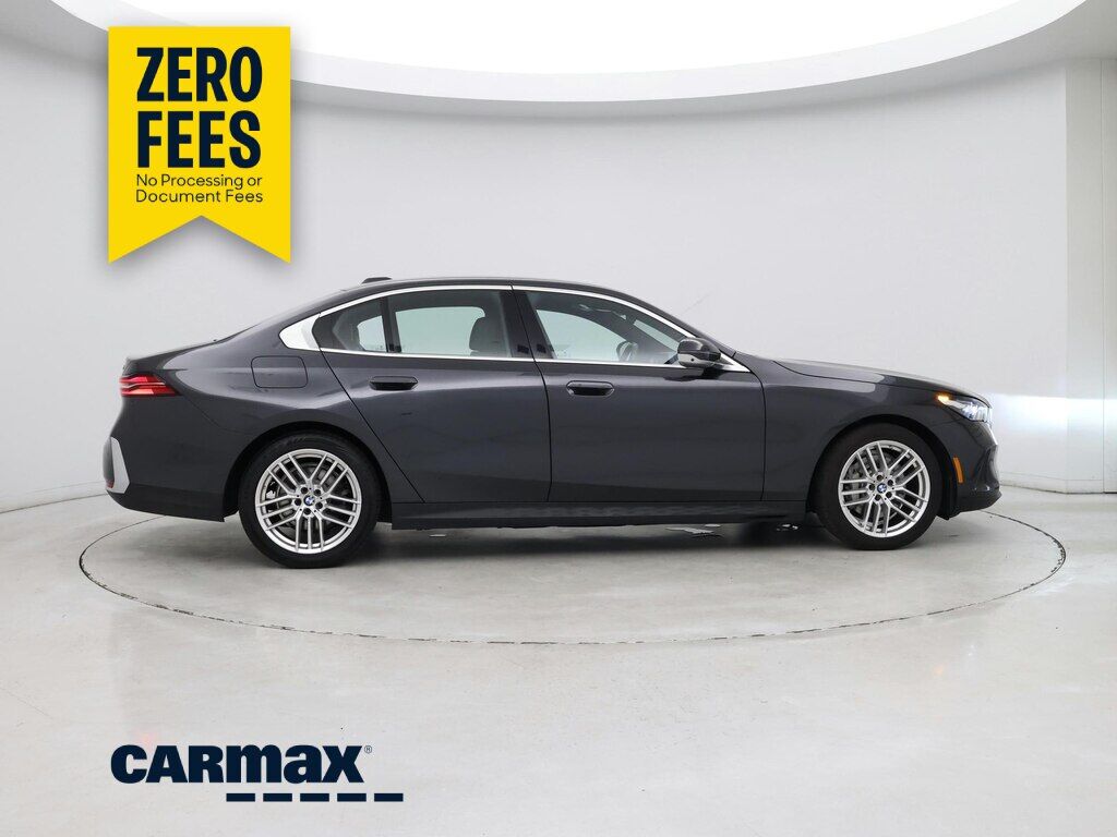 2024 BMW 530i