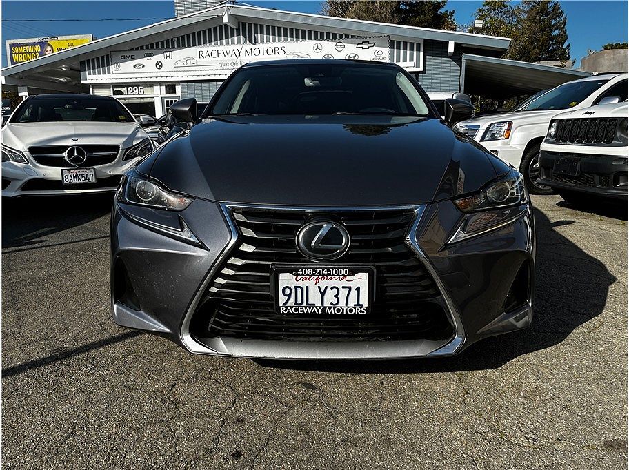 2017 Lexus IS