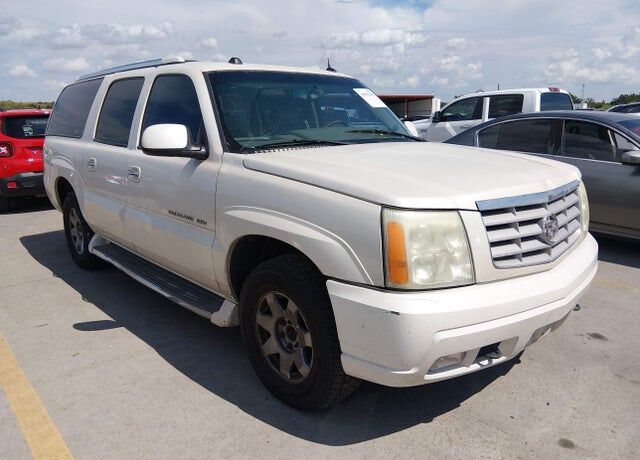 2004 CADILLAC Escalade
