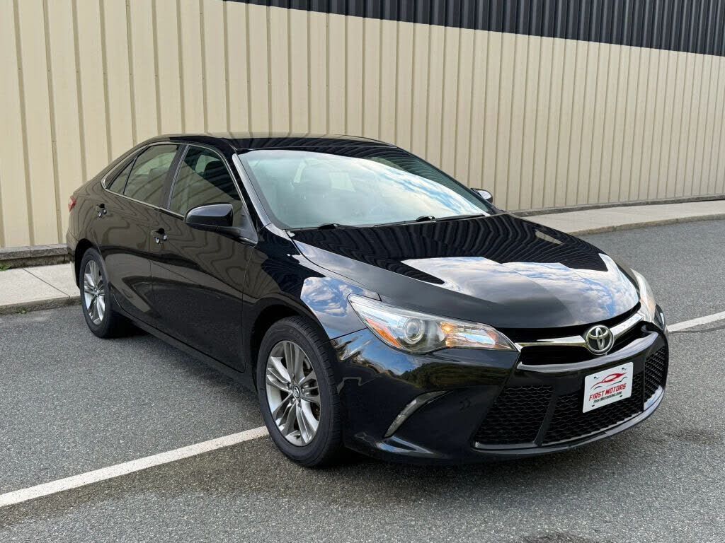 2017 TOYOTA Camry