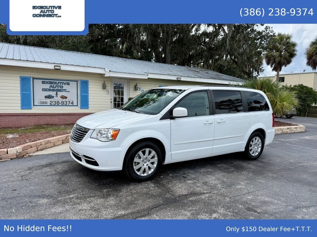 2016 CHRYSLER Town and Country