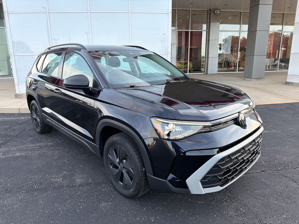 2025 VOLKSWAGEN Taos
