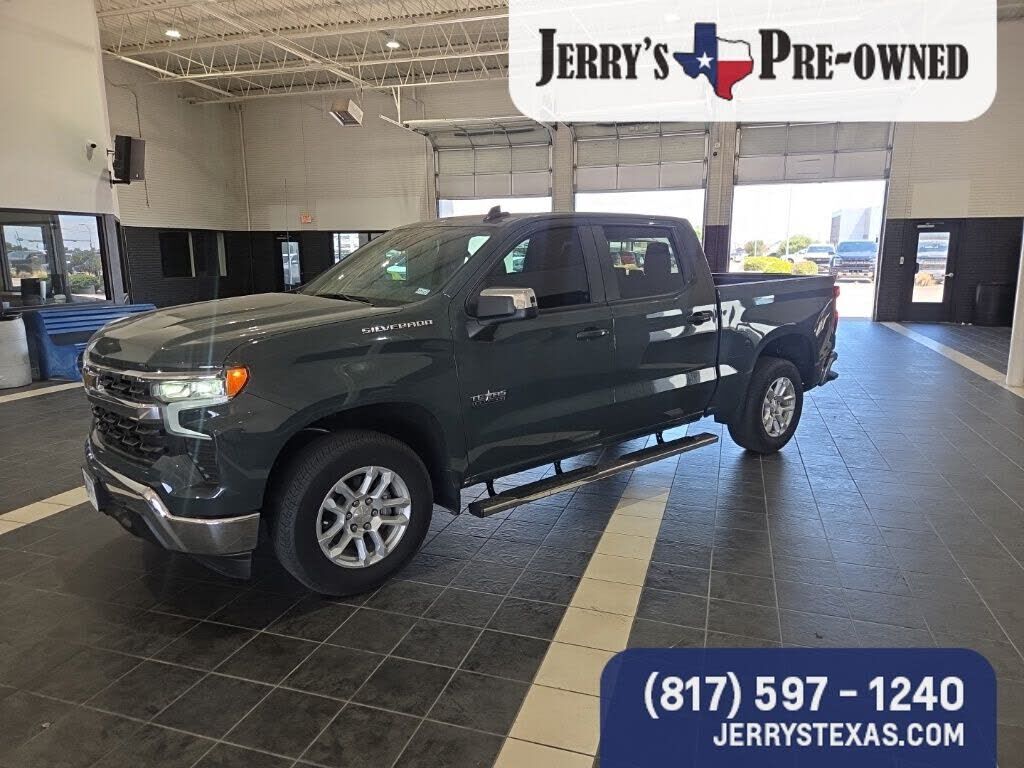 2025 CHEVROLET Silverado