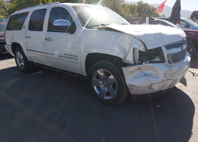2010 CHEVROLET Suburban