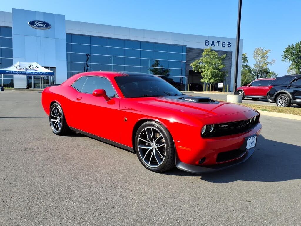 2016 DODGE Challenger