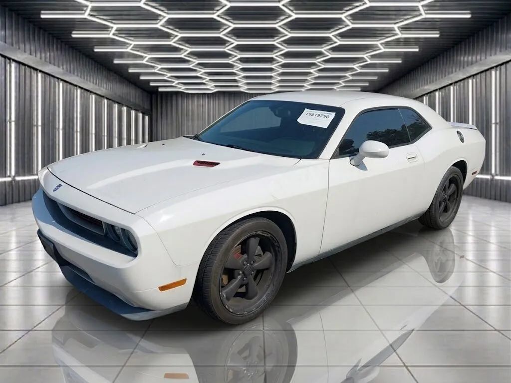 2009 DODGE Challenger