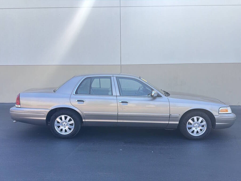 2006 FORD Crown Victoria