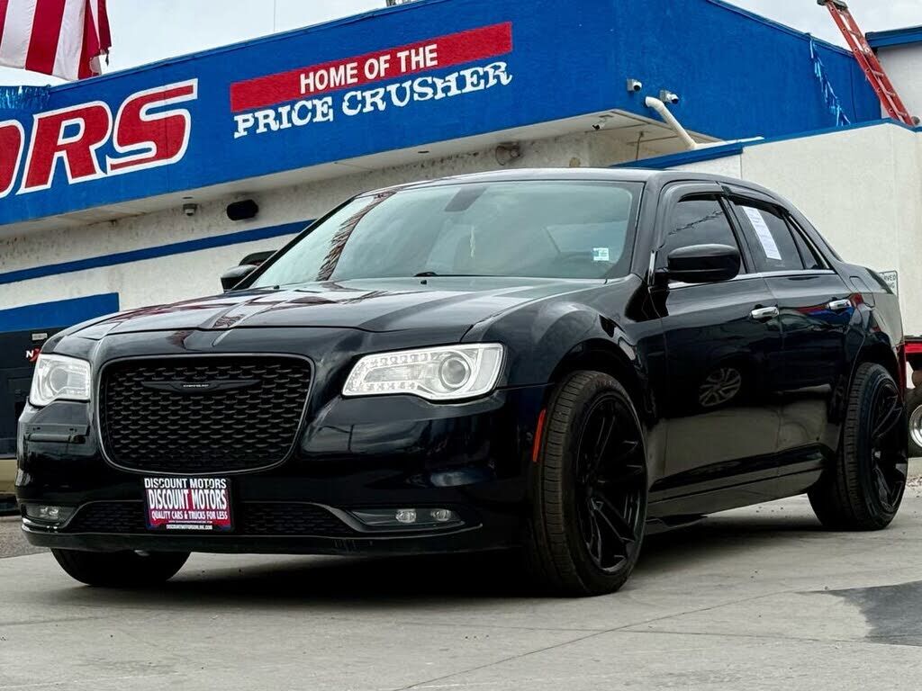 2016 CHRYSLER 300