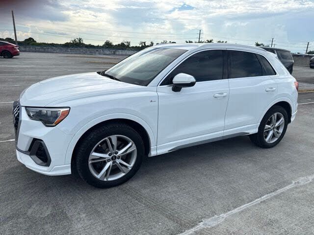 2022 AUDI Q3