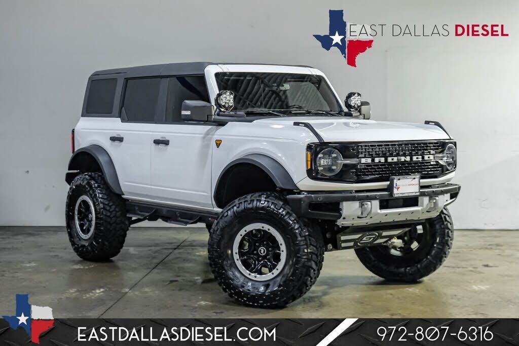 2023 FORD Bronco