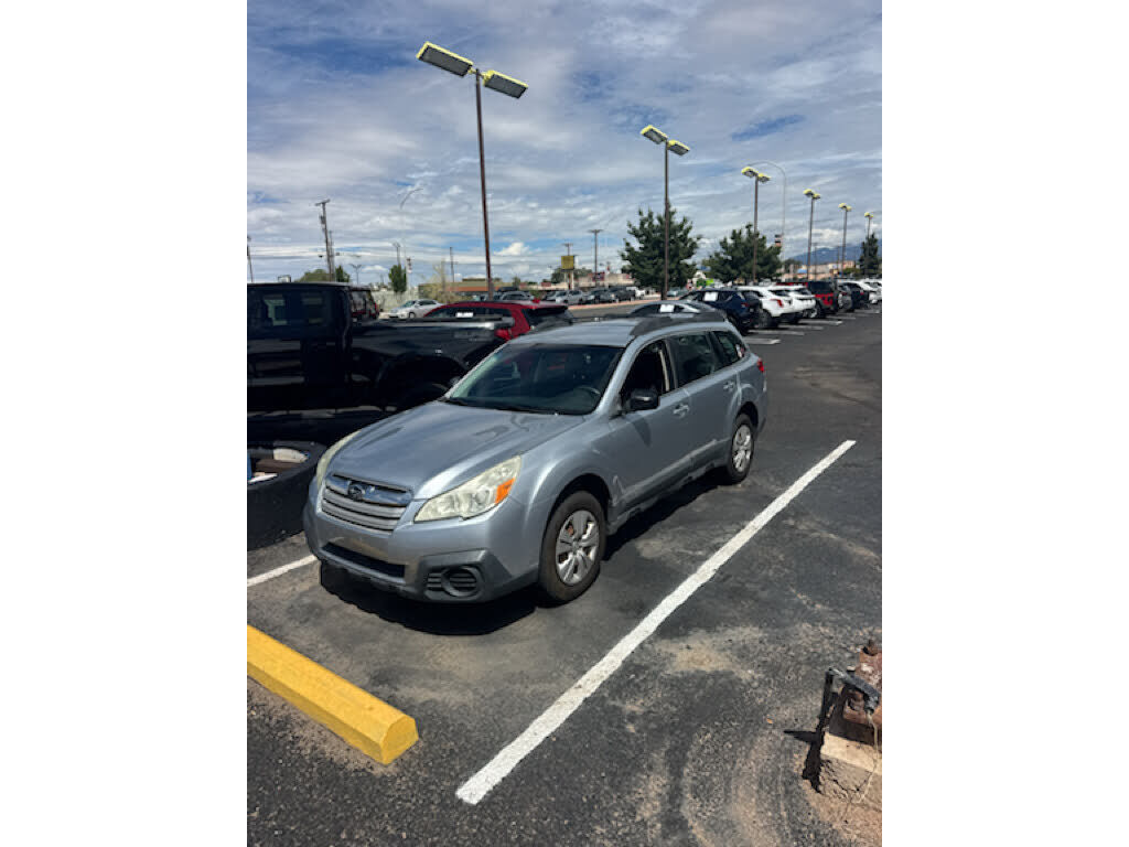 2013 SUBARU Outback