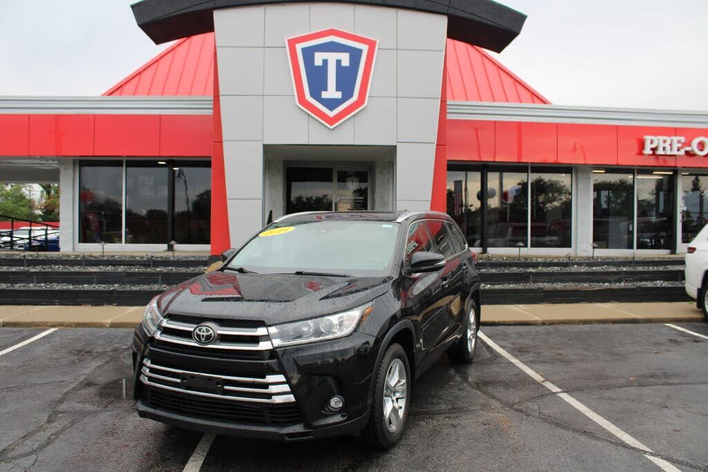 2019 TOYOTA Highlander