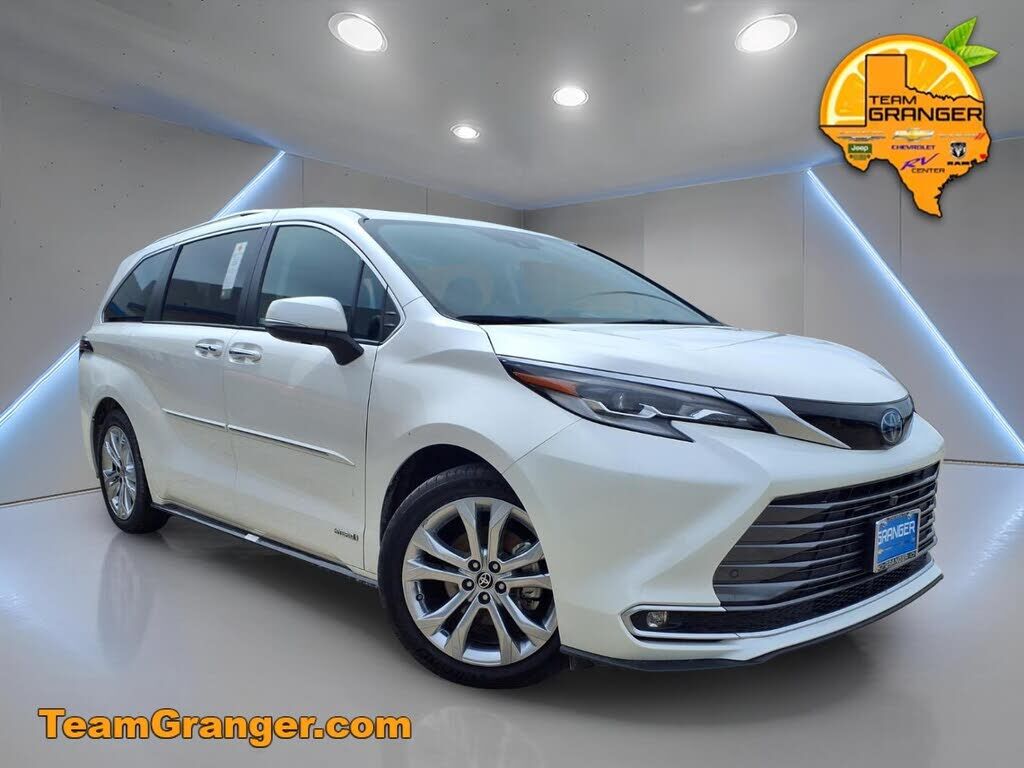 2021 TOYOTA Sienna