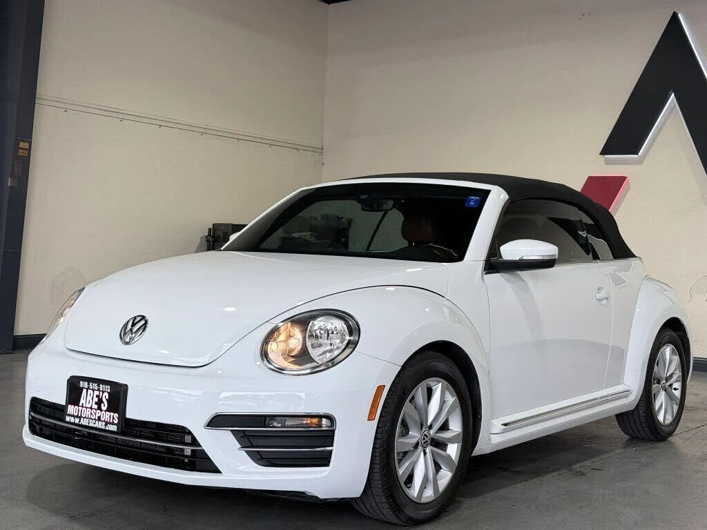 2017 VOLKSWAGEN Beetle