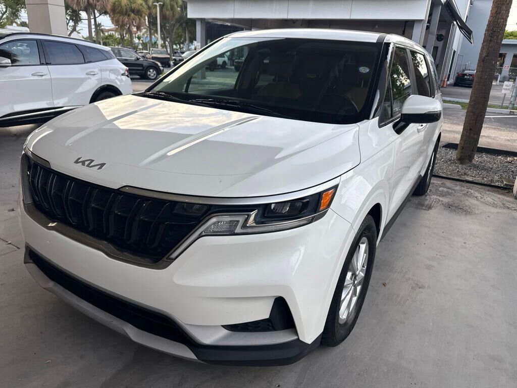 2023 KIA Carnival