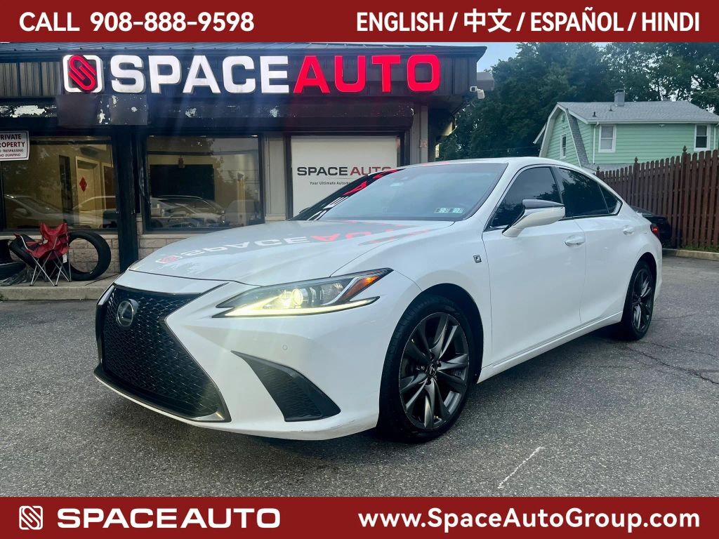 2020 LEXUS ES