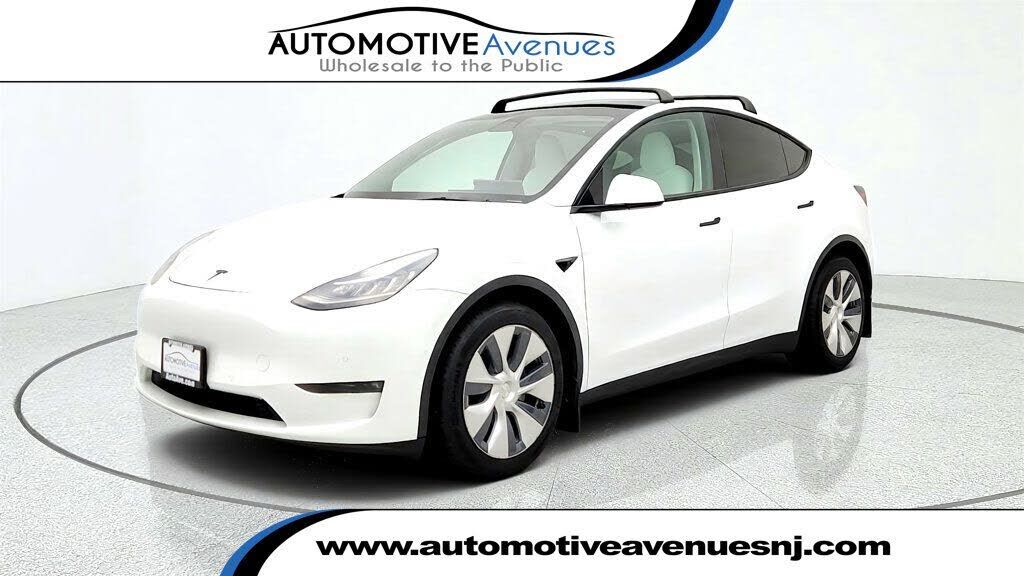 2021 TESLA Model Y