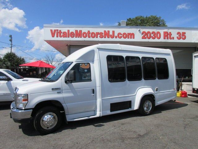 2019 FORD E-350