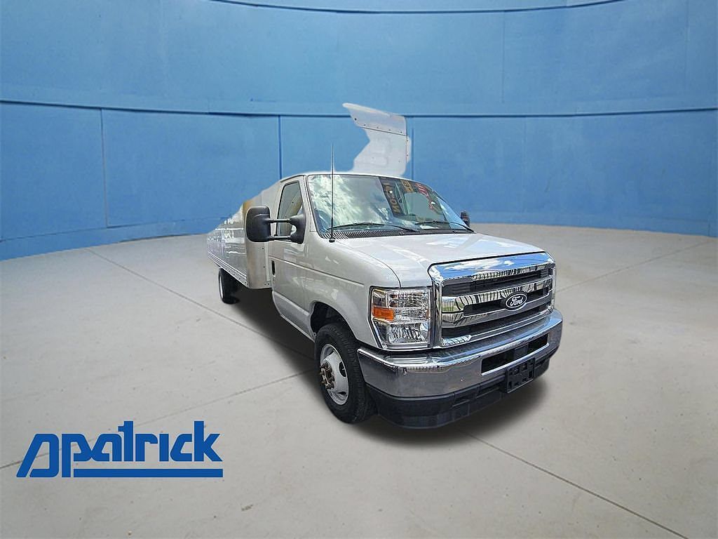 2026 FORD E-350