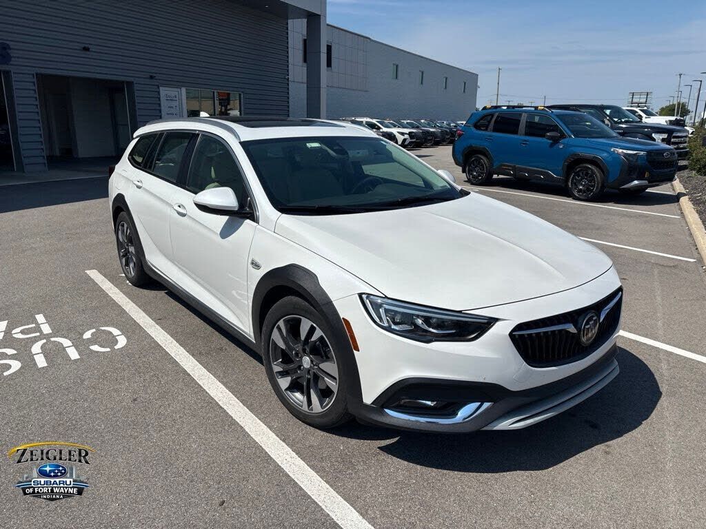 2018 BUICK Regal TourX