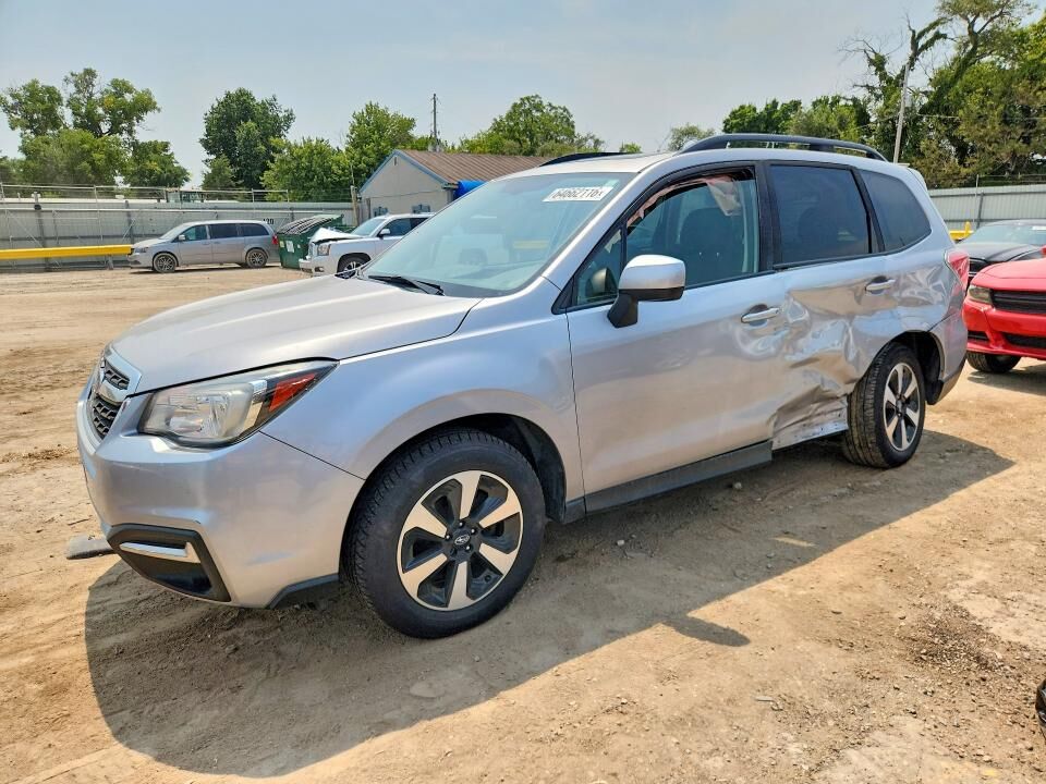 2017 SUBARU Forester