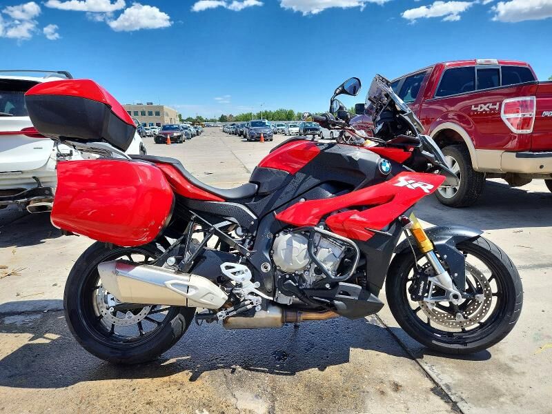 2016 BMW S 1000 XR