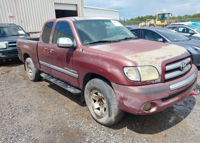 2004 TOYOTA Tundra