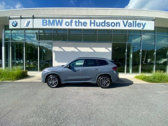 2023 BMW X1