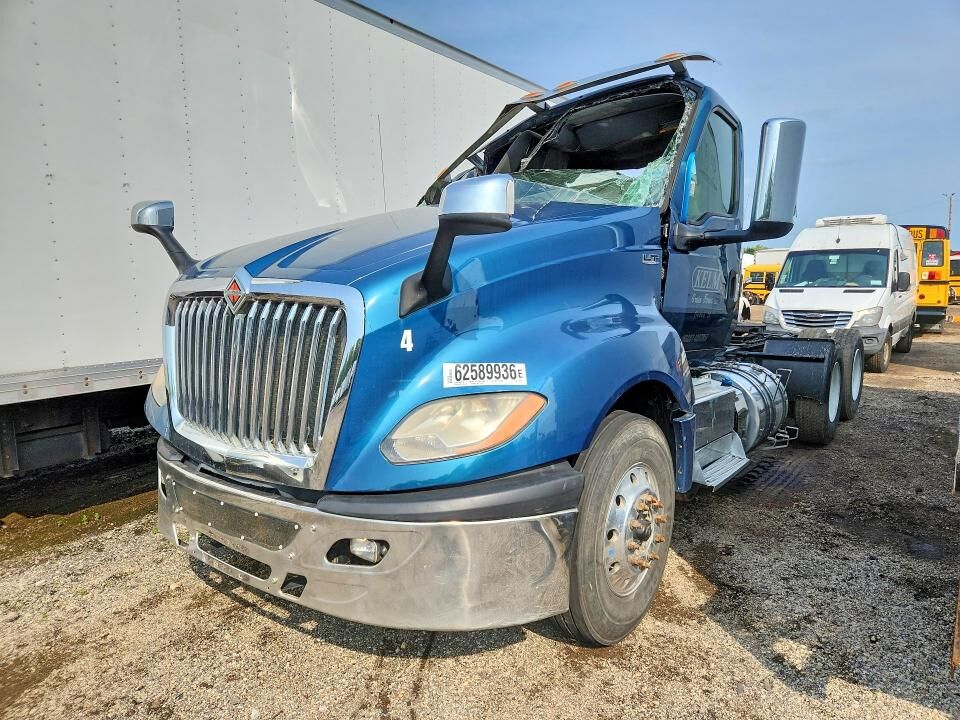 2019 INTERNATIONAL LT625