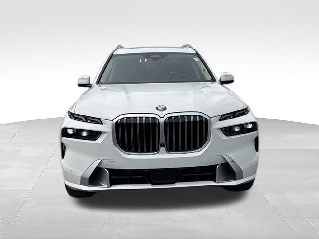 2025 BMW X7