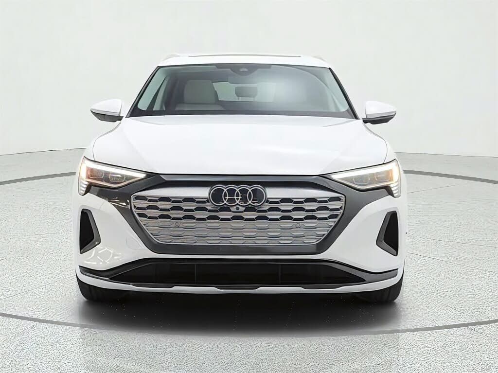 2024 Audi Q8