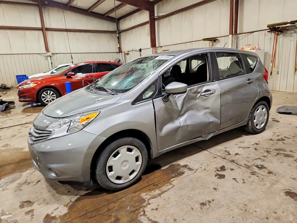 2015 NISSAN Versa