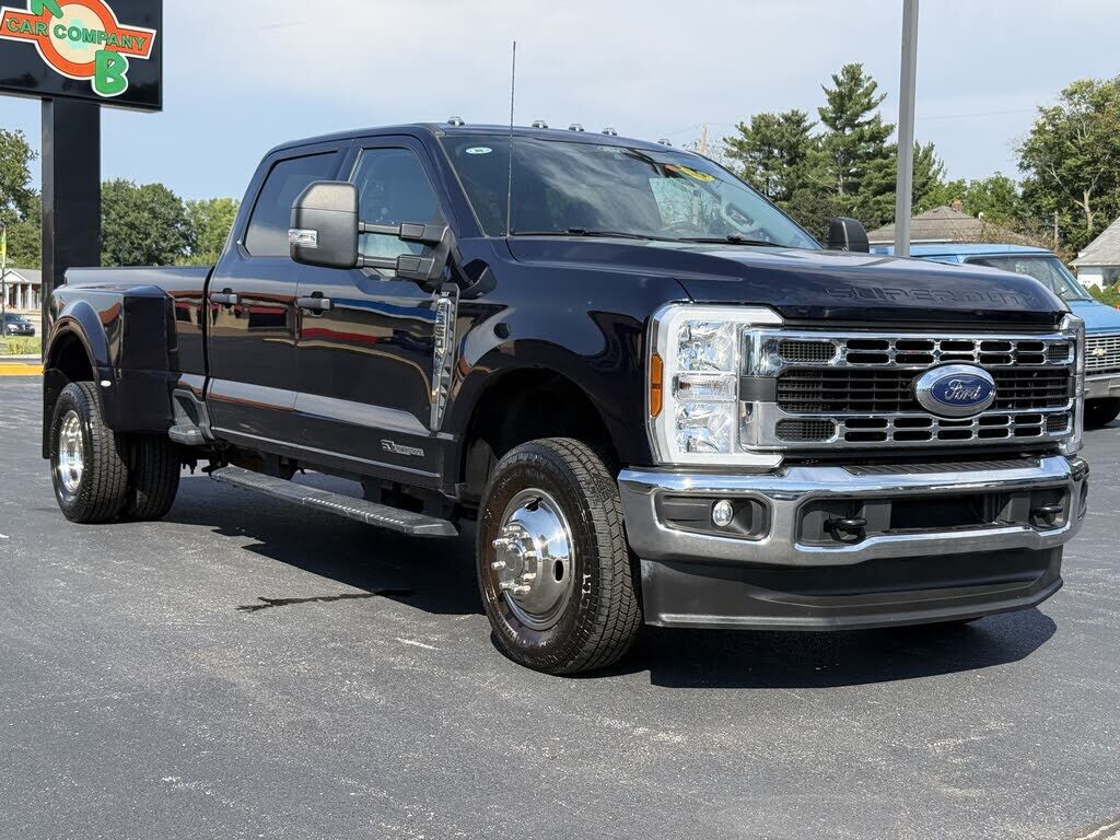 2025 FORD F-350