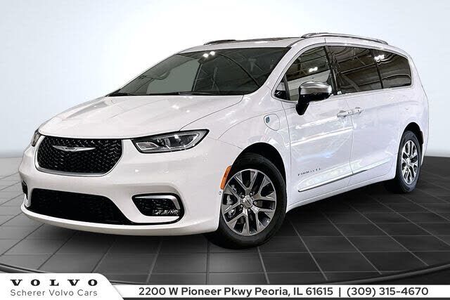 2025 CHRYSLER Pacifica