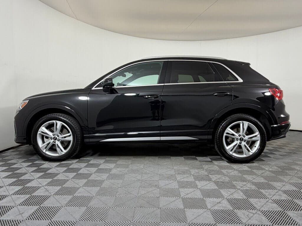 2023 Audi Q3