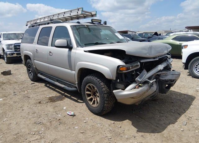 2004 CHEVROLET Suburban