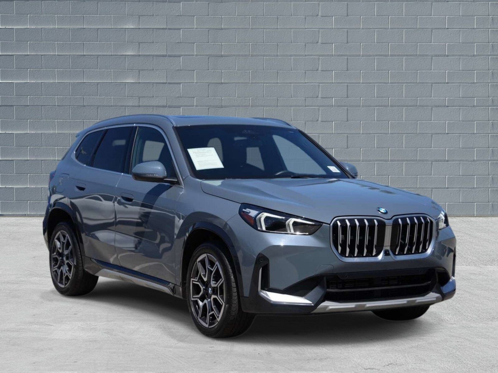 2025 BMW X1