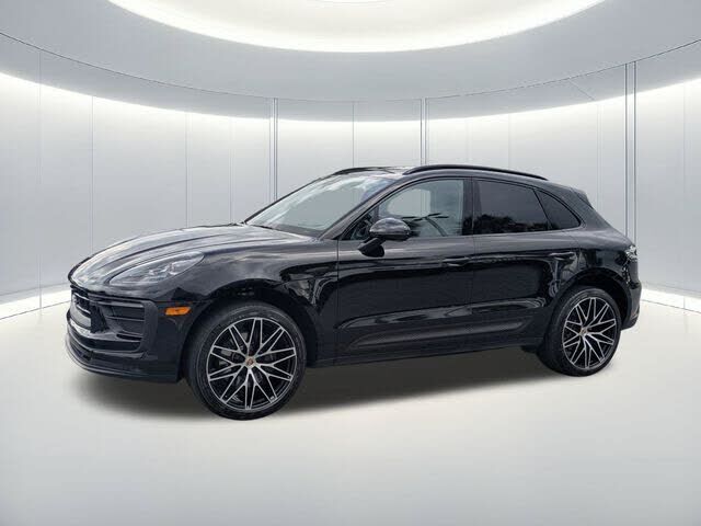 2023 PORSCHE Macan