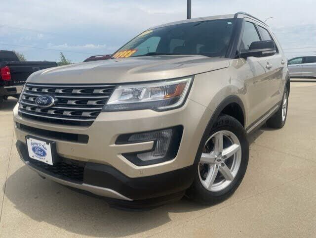 2017 FORD Explorer