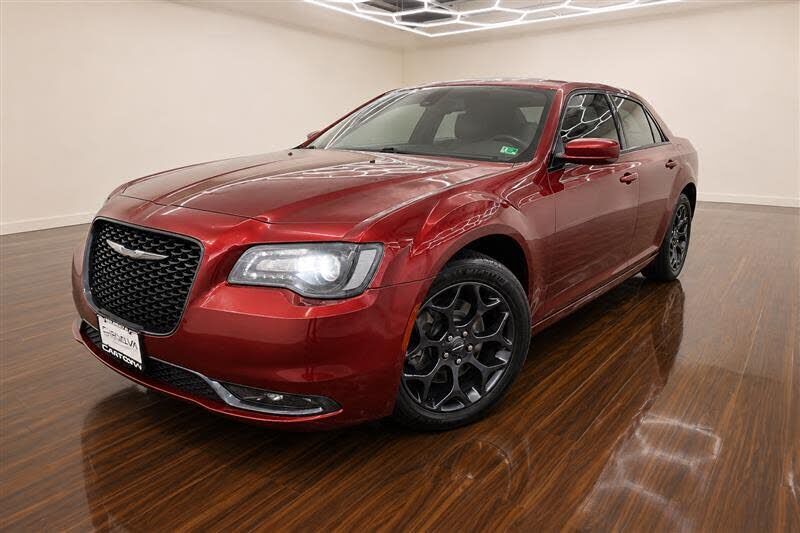 2019 CHRYSLER 300