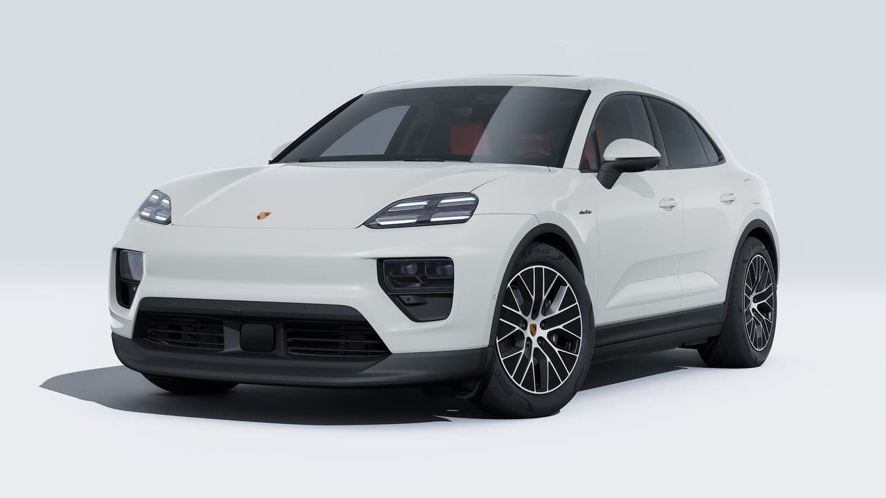 2026 PORSCHE Macan