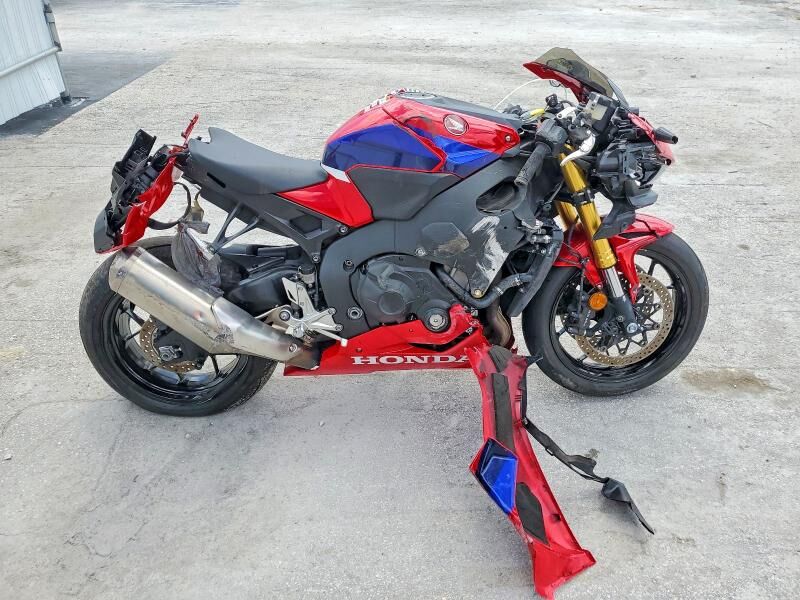 2022 HONDA CB