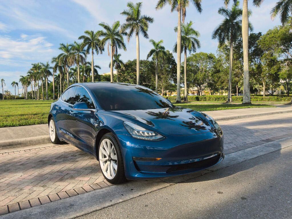 2019 TESLA Model 3