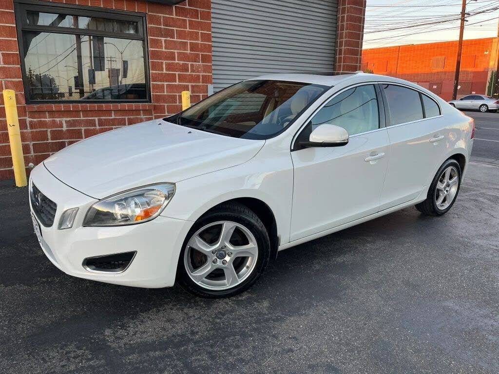 2012 VOLVO S60