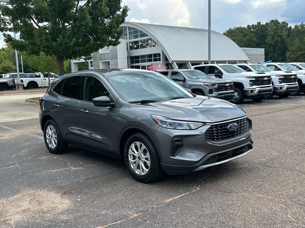 2023 FORD Escape