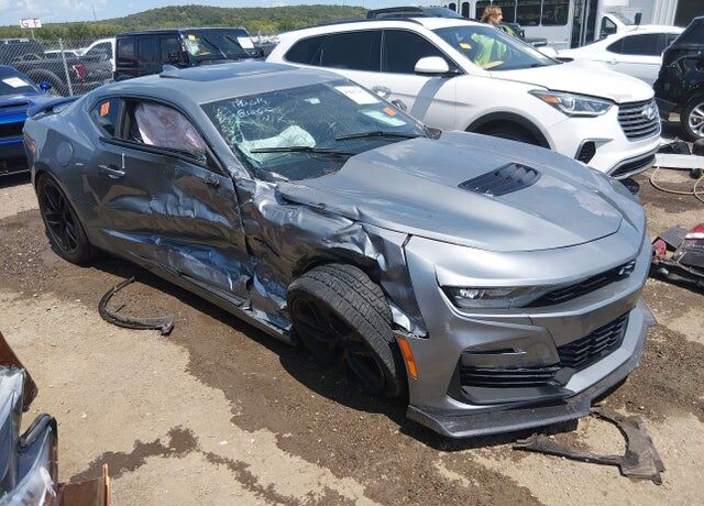 2023 CHEVROLET Camaro