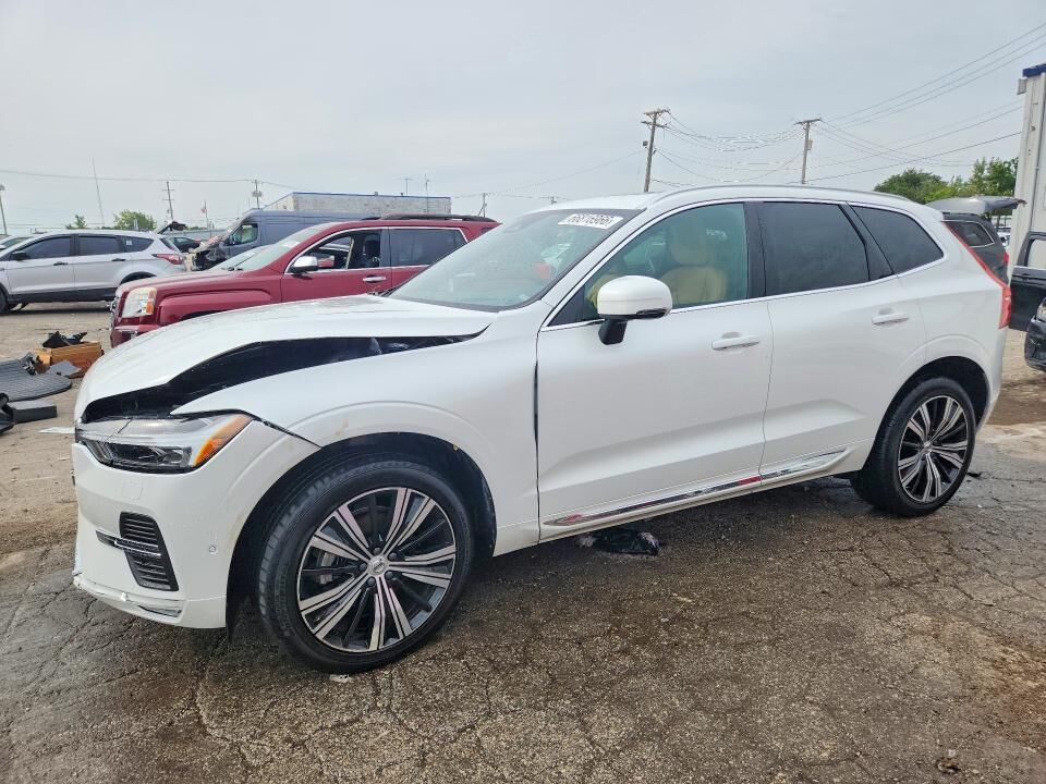 2022 VOLVO XC60