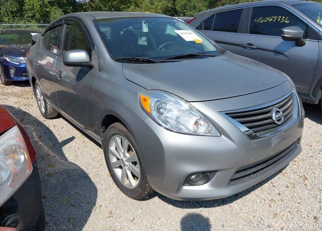 2014 NISSAN Versa
