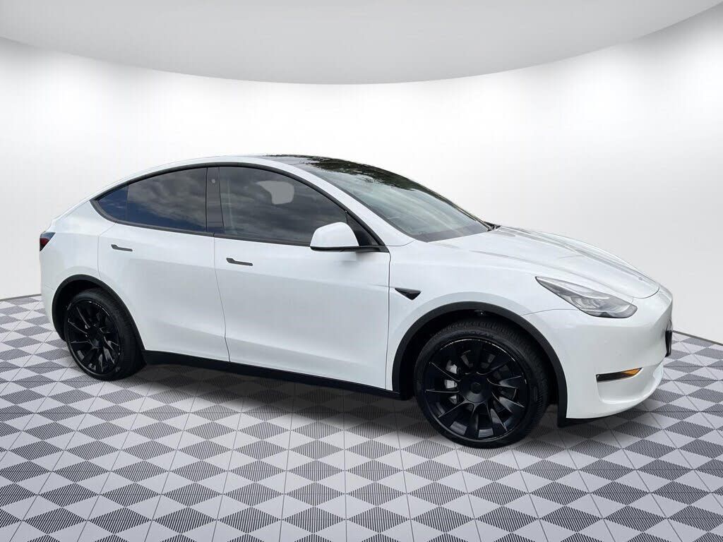 2020 TESLA Model Y